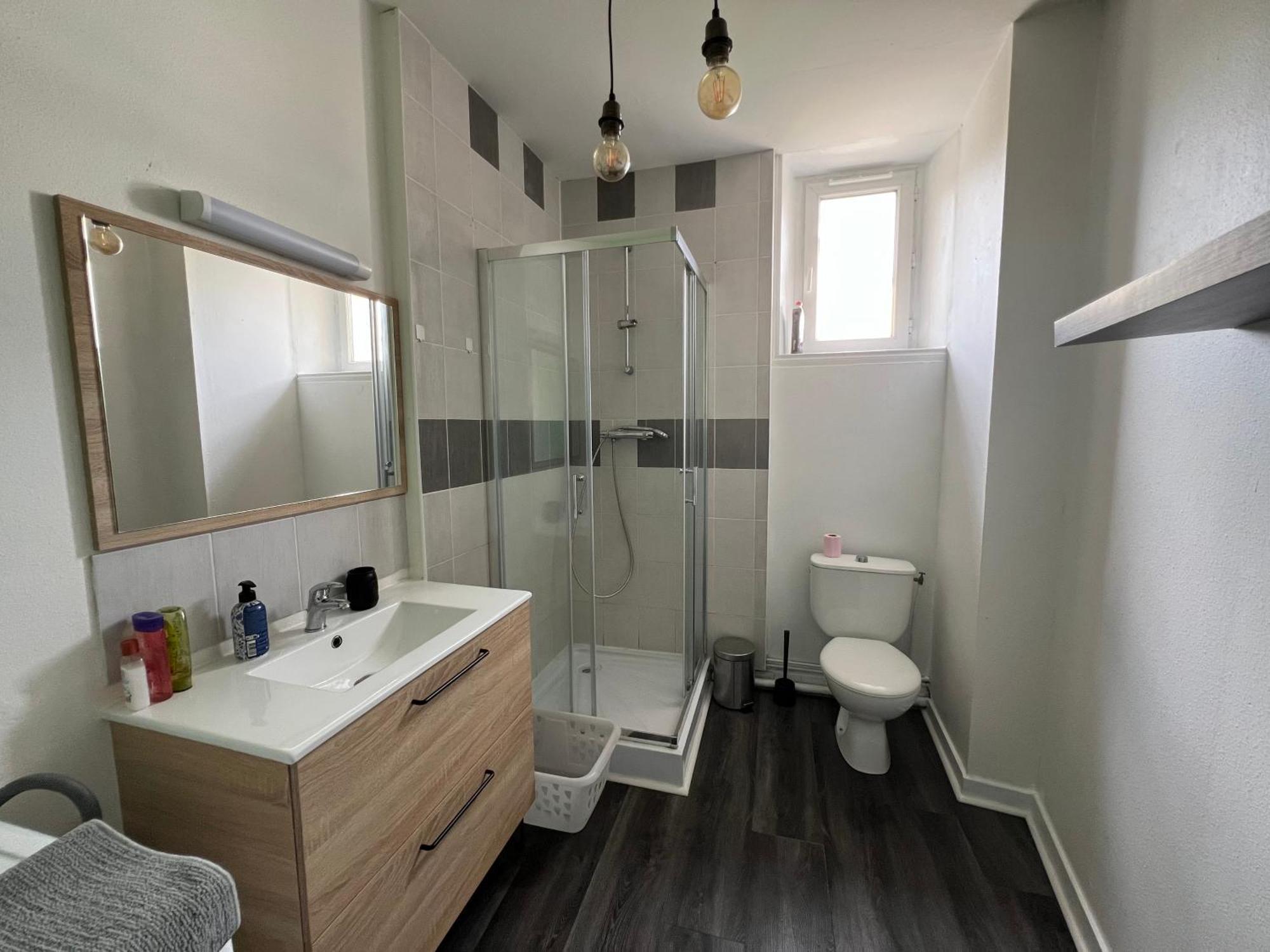 Apartment Joli T1 Avec Parking Gratuit